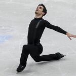 El patinador español, Javier Fernandez, realiza su programa corto masculino en los Campeonatos de Europa de Patinaje Artístico celebrados en Ostravar (República Checa), 27 de enero de 2017. Fernández