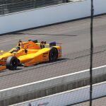 El piloto de McLaren completó ayer 96 giros y alcanzó los 363 km/h