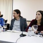 Pablo Echenique, junto a Pablo Iglesias e Irene Montero