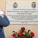La hermandad de los Gitanos, la gran beneficiada de la generosidad de la Duquesa