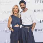 Carmen Lomana, en el desfile de «Telva» con su amigo Óscar Higares