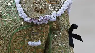 Detalle del crespón negro que se han colocado esta tarde los diestros Detalle del crespón negro que se han colocado esta tarde los diestros