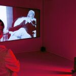 Una sala de Ars Santa Mònica ofrece un documental sobre el poeta barcelonés