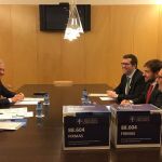 Entrega de firmas a favor de la Misa en TVE