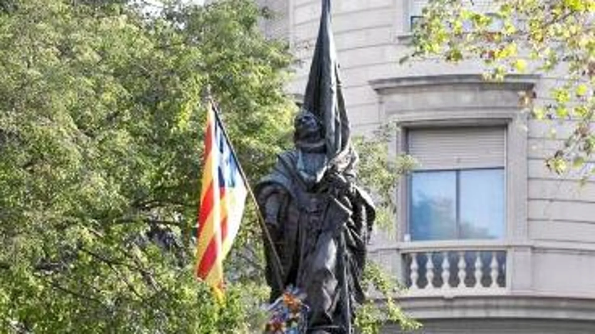 Monumento a Rafael Casanova en Barcelona