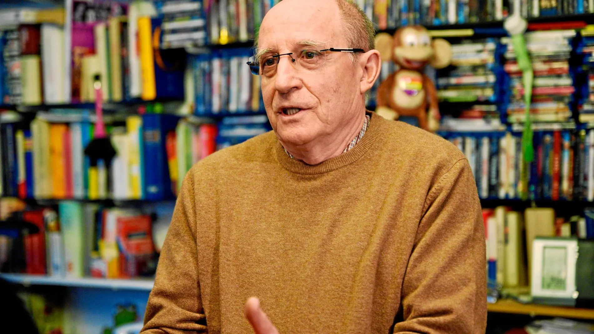 Ángel Hernández compareció ayer para reclamar que se legisle sobre la eutanasia por las personas que están en la misma situación que estaba su mujer / Efe