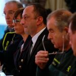 De izquierda a derecha, el presidente del Consorcio Provincial de Bomberos, Francisco Delgado Bonilla; la subdelegada del Gobierno en Málaga, María Gámez; el delegado del gobierno, Rodríguez Gómez de Celis; el general jefe de la Zona de la Guardia Civil en Andalucía, Manuel Contreras y el coronel jefe de la comandancia de la Guardia Civil de Málaga, Jesús Esteban