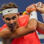 Nadal vence a Khachanov en un agónico partido y se mete en octavos