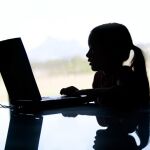 La Policía Nacional evita el suicidio de un menor acosado sexualmente a través de Internet