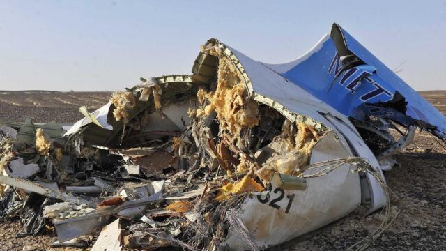 Restos del avión siniestrado