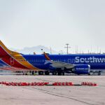 Varios Boeing 737 Max estacionados hoy en un aeropuerto de EE UU