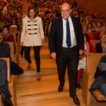 El presidente de la Diputación de Valladolid, Jesús Julio Carnero, y la diputada de Cultura, Inmaculada Toledano, acuden a la celebración en el Auditorio Miguel Delibes de la capital
