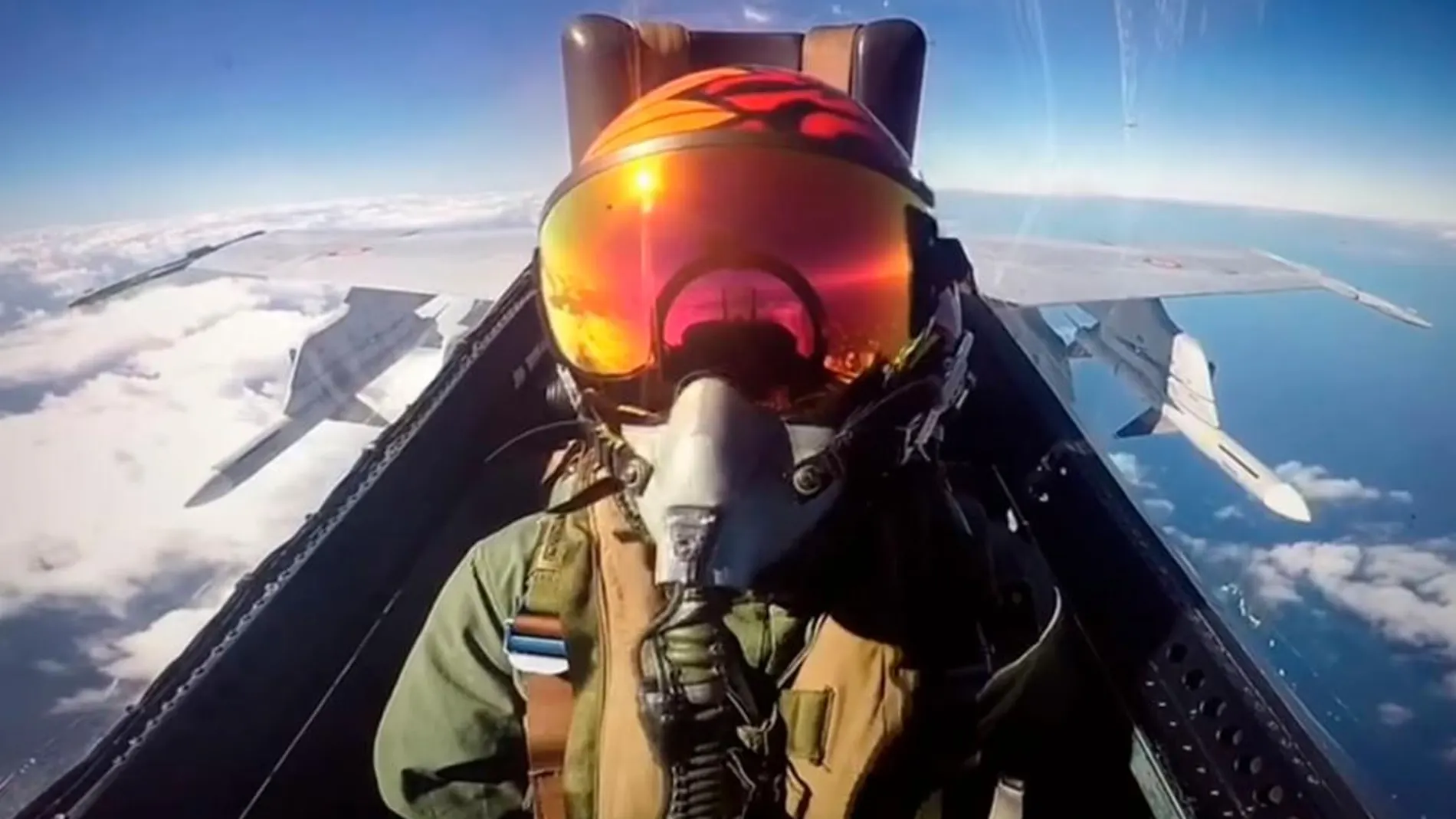 Así lanza en vivo un F18 del Ejército del Aire español un misil aire aire Iris-T