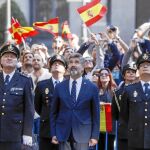 Las unidades especializadas de la Policía Nacional realizaron ayer una exhibición en el Paseo del Prado con motivo de la Fiesta Nacional