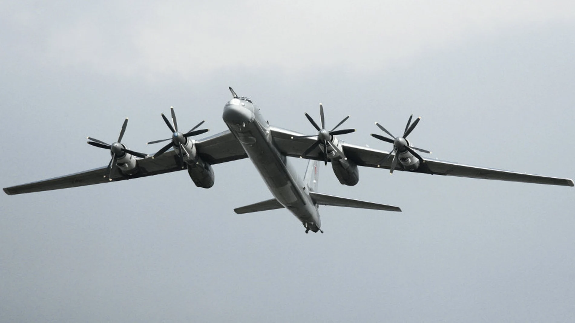 Imagen de un Tupolev Tu-95 "Bear"