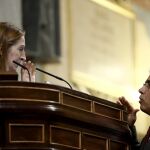 El diputado de PDeCAT Francesc Homs,se dirige a la presidenta del Congreso, Ana Pastor, el pasado día 15