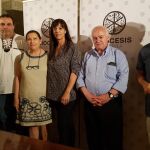 El director de OMP, Anastasio Gil; la delegada de Manos Unidas en Ávila, Ángela Muñoz, junto a organizadores y misioneros