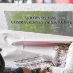 ientos de personas se dieron ayer cita en Ciudad Lineal para inaugurar los jardines que homenajean a los combatientes de La Nueve, los primeros en entrar en París en agosto de 1944 para liberar la ciudad de la ocupación nacional socialista.