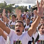 Los universitarios se manifestaron ayer en Caracas contra el Gobierno en el tercer aniversario de la muerte de un estudiante a manos de la Policía chavista