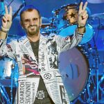 Ringo Starr en un momento de su actuación, el pasado martes, en el Palau Sant Jordi. Foto: Efe/ Quique García