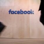 Facebook y otras redes sociales llevan implícito un componente de aislamiento