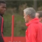 Captura del momento del cruce de miradas entre Mourinho y Pogba / YouTube