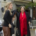 La senadora y exalcaldesa de Valencia por el PP, Rita Barberá, a su llegada esta mañana a la sede del Tribunal Supremo