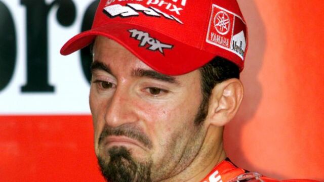 Max Biaggi en una imagen de 2004