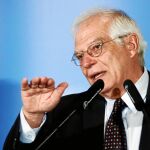 El ministro de Exteriores anunció su intención de recurrir la apertura de delegaciones / Efe