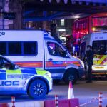 Los servicios de emergencia en el puente de Londres