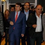 El presidente del PP de Castilla y León, Alfonso Fernández Mañueco, junto a la presidenta en Palencia, Ángeles Armisén; el alcalde, Alfonso Polanco; el senador nacional, Jose Antonio Rubio Mielgo; el secretario del PP de Palencia, Jorge Domingo Martínez; y la concejala y diputada Carmen Fernández Caballero