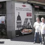 Pedro y Juan Pedro son los dos ex trabajadores de Nebraska que se han quedado con el local de Bravo Murillo 293