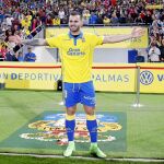 La llegada de Jesé a Las Palmas despertó mucha expectación