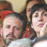 McKeague conoció a Martínez-Bordiú en un crucero y ella lo define como su «compiyogui»