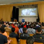 Cientos de reclusos y reclusas disfrutaron de la película española “Campeones”, una comedia que normaliza e integra a las personas con discapacidad intelectual y el deporte / Foto: La Razón