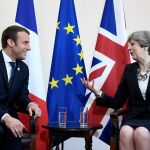 May viaja hoy a París para reunirse con el jefe de Estado francés antes acudir al estadio de Saint Denis para presenciar un partido amistoso entre las selecciones de fútbol de Francia e Inglaterra.