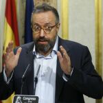 El portavoz de Ciudadanos en el Congreso, Juan Carlos Girauta,en su comparecencia ante la prensa tras el discurso