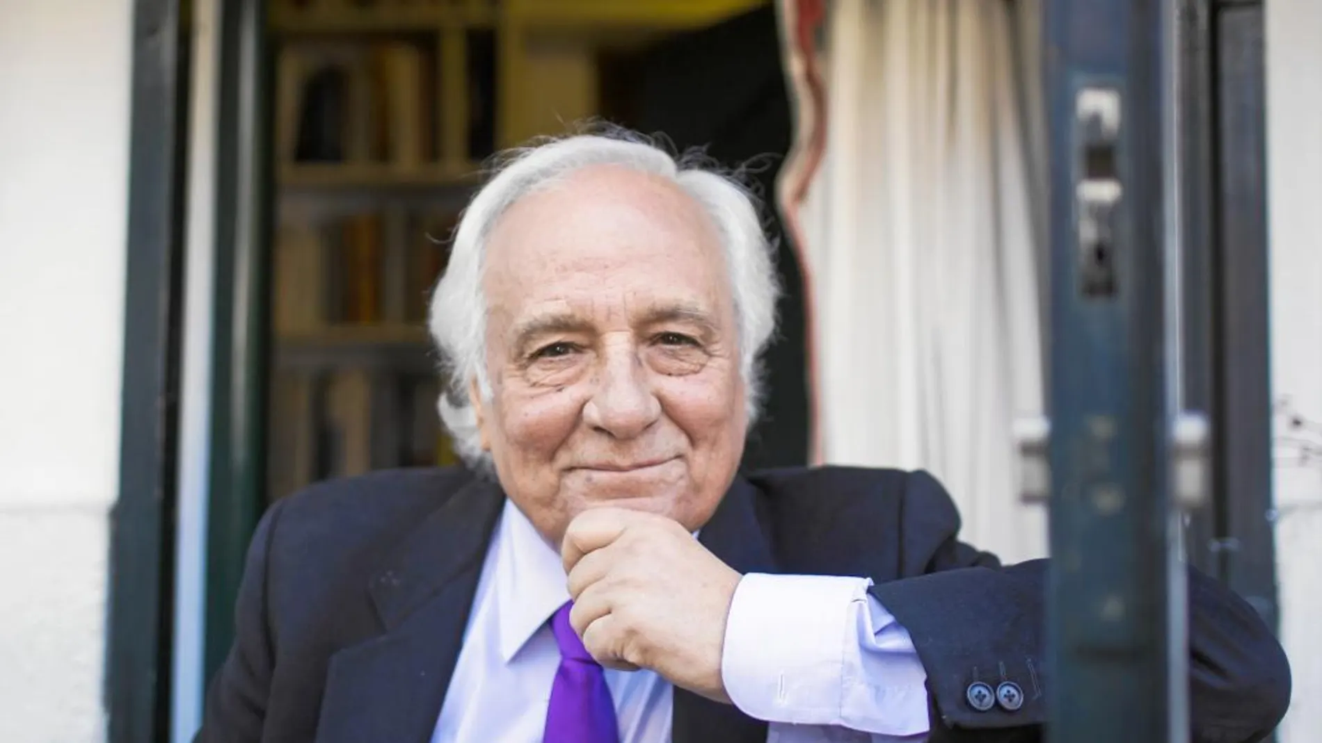 Raúl del Pozo: «El papel es la reserva que mantiene y da credibilidad a las noticias»