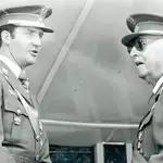 Don Juan Carlos junto a Franco