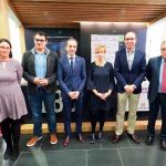 La presidenta de la Ruta del Vino de Toro, Beatriz Fernández Pujo, presenta esta herramienta enoturística en la comarca zamorana, acompañada del vicepresidente de la Diputación de Valladolid, Víctor Alonso; del diputado de la Diputación de Zamora José Luis Prieto; y del alcalde de Toro, Tomás del Bien