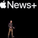 Roger Rosner, vicepresidente de aplicaciones de Apple, durante la presentación de Apple News+ / Reuters