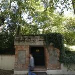 La entrada del b&uacute;nker de El Capricho