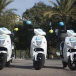 Las motos vienen con dos cascos