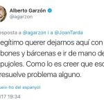 Alberto Garzón contra Gabriel Rufián y Pilar Rahola en Twitter