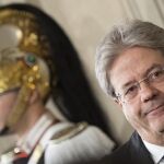 El ministro italiano de Exteriores, Paolo Gentiloni, aceptó hoy el nombramiento de primer ministro tras la dimisión de Matteo Renzi.
