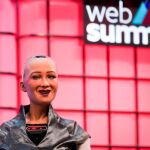 El robot Sophia conmueve al auditorio