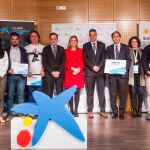 La consejera Pilar del Olmo junto a Marc Benhamou (CaixaBank), José Bayón (Enisa) y el ganador y finalistas de estos premios