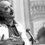 Una de las novedades de Alcances es el retraso del festival a finales de septiembre para contar con el público universitario. A la izquierda, Fernando Quiñones, quien hace medio siglo impulsó una semana cultural con diversas disciplinas artísticas que llegaban con dificultad a Cádiz
