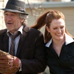 Robert De Niro y Julianne Moore, en una serie de la mano de David O. Russell