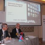 El director de Marketing y Responsabilidad Corporativa de Helvetia Seguros, Javier García, y el director general de la compañía, José María Paagman